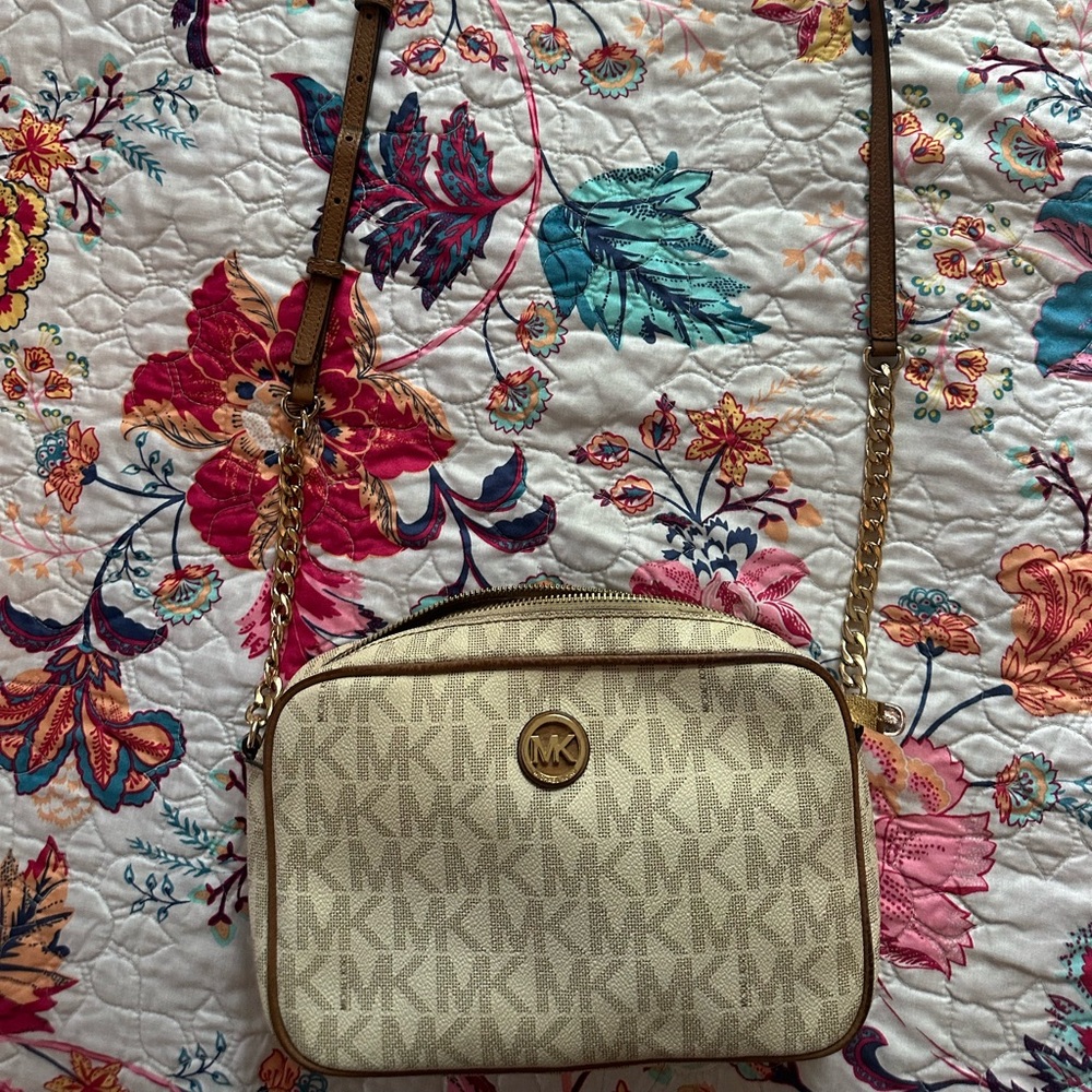 Michael Kors Crossbody Purse